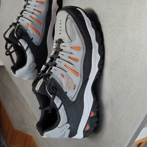 Men's Skechers Memory Fit Trail Running Shoes, size 10.5